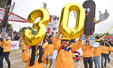 El desfile que hace vibrar la Olimpiada